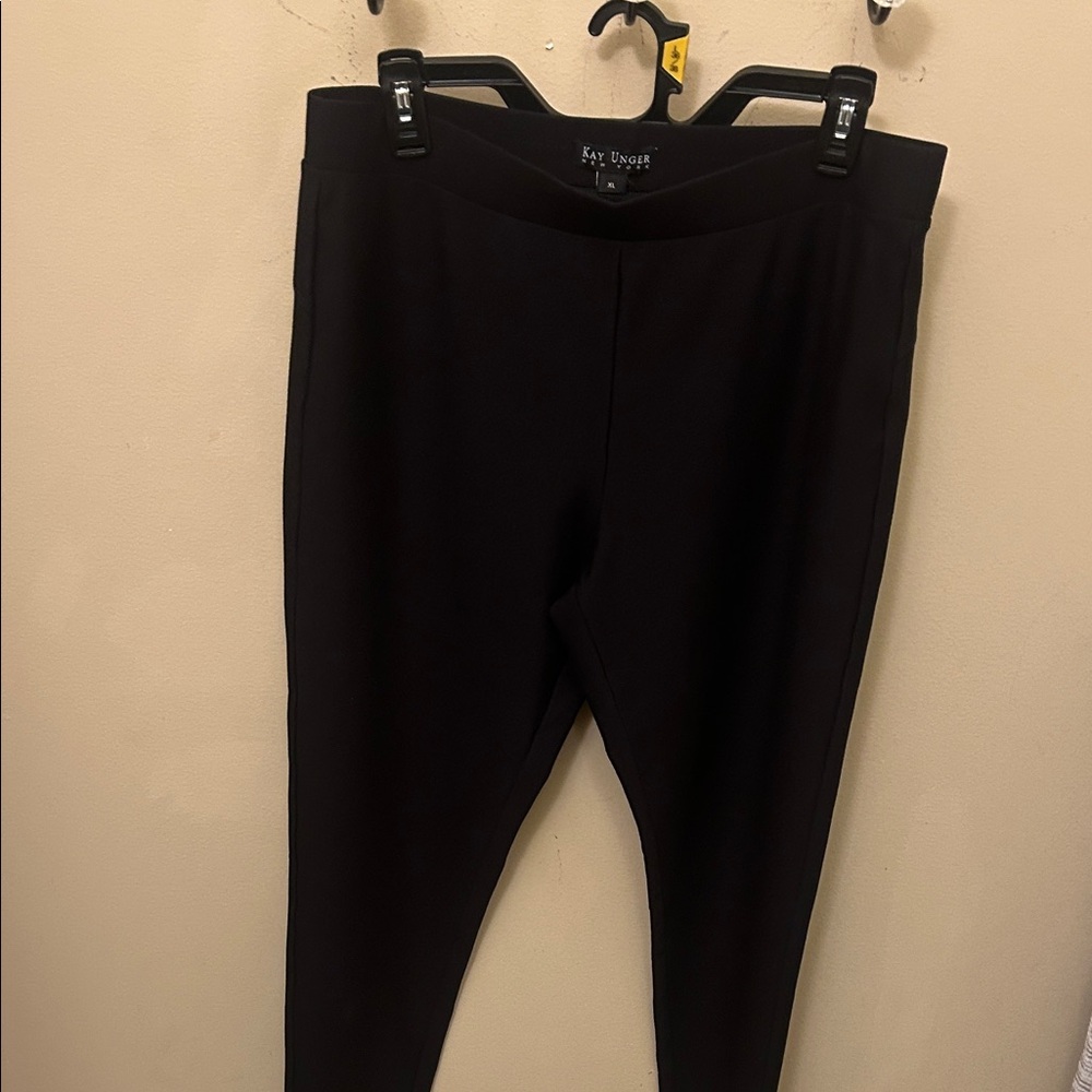 Kay Unger Black Slim Ponte Pull-On Pants